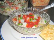 Una foto de ceviche de pescado mexicano