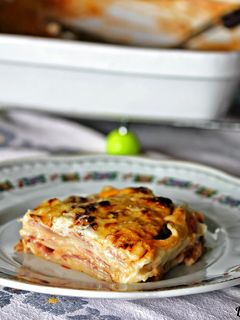 Una foto de Lasaña de jamón y queso 