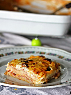Una foto de Lasaña de jamón y queso