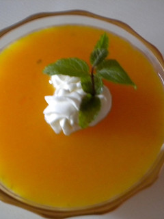 Una foto de Salsa de naranja para tartas y helados