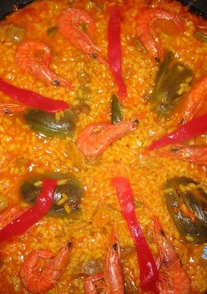 Una foto de Paella de carne de magro