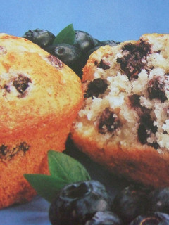 Una foto de Muffins almendrados de arándanos azules