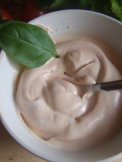 Una foto de Salsa de azafrán con yogurt