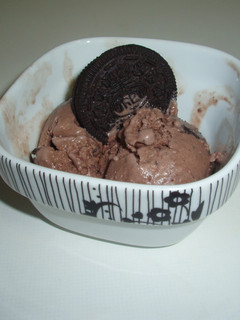 Una foto de Helado de galleta Oreo