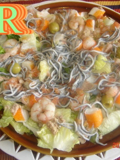 Una foto de Ensalada marinera