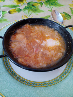 Una foto de Sopa de ajos