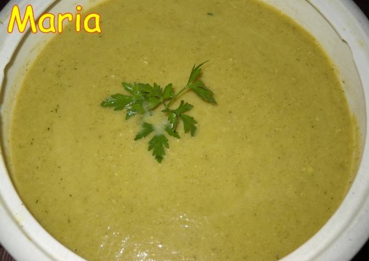 Crema fría de calabacín y requesón