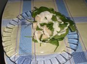 Una foto de ensalada de palmitos