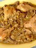 Pollo con salsa de champiñones y almendras