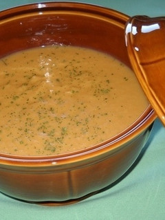 Una foto de Puré frío de judías blancas con tomate