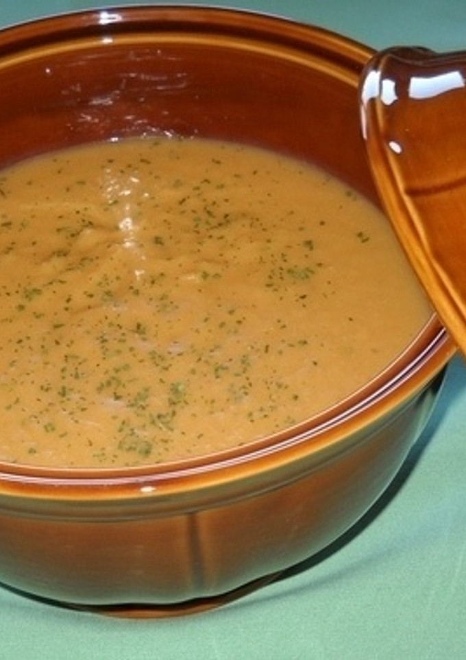Una foto de Puré frío de judías blancas con tomate