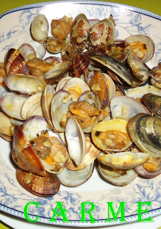 Una foto de Almejas a la marinera (Carme)