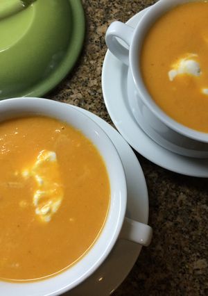 Una foto de Sopa crema mixta