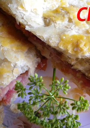 Una foto de Empanada de bacon y dátiles