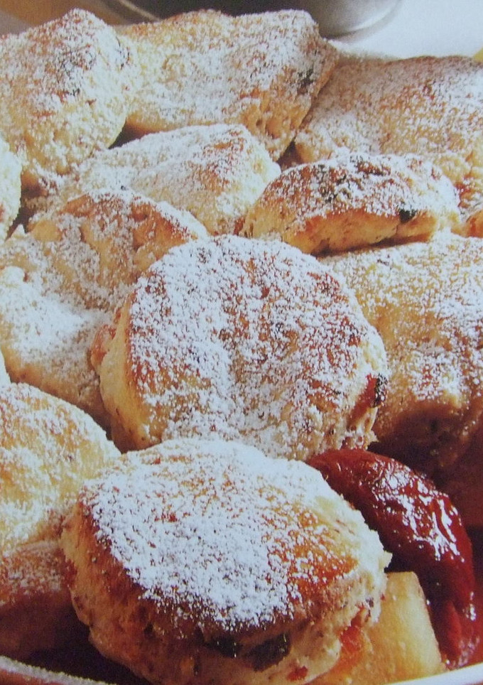 Una foto de Pastel de frutas con tortitas (Cobbler)
