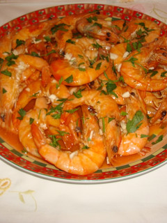 Una foto de Gambas salpimentadas al vino blanco.