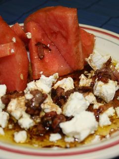 Una foto de Laminado de sandía con queso fresco