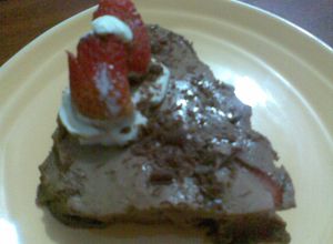 Una foto de Mousse de chocolate y fresas