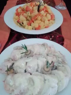 Una foto de Pechugas en salsa de hongos