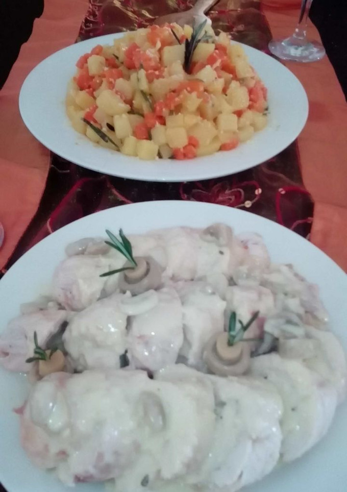 Una foto de Pechugas en salsa de hongos