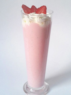 Una foto de Batido de fresas con nata