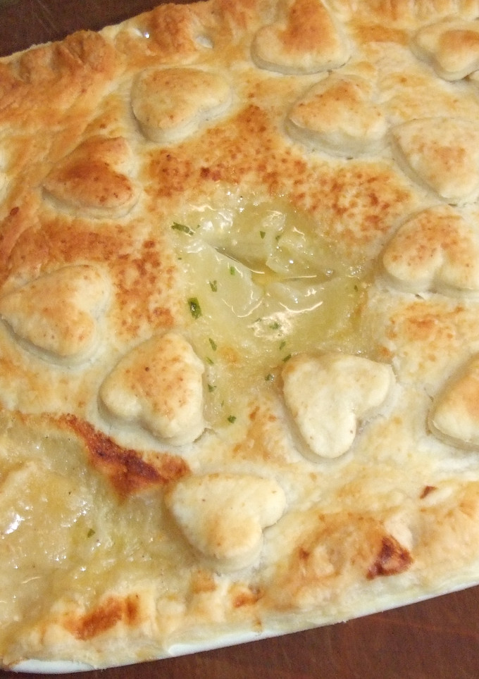 Una foto de Pastel de hojaldre de pollo y verduras