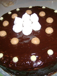 Una foto de Bizcochuelo sufle relleno de crema de chocolate