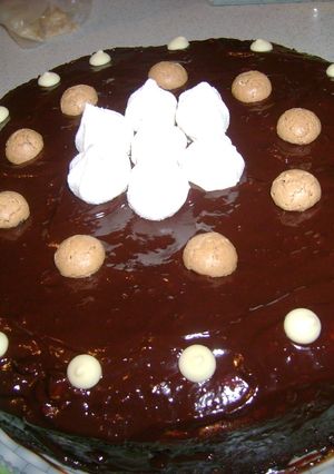 Una foto de Bizcochuelo sufle relleno de crema de chocolate