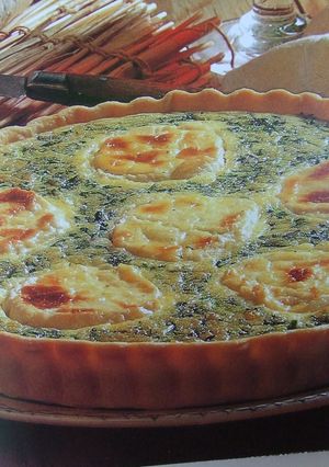 Una foto de Tarta de lechuga, queso de cabra y anchoas