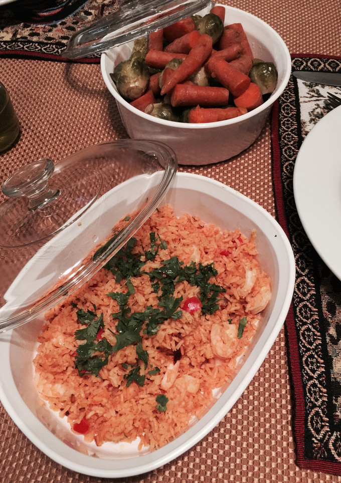 Una foto de Arroz amarillo con camarones