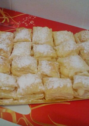 Una foto de Pastelitos de crema (miguelitos)