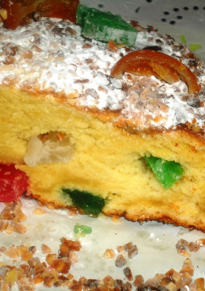 Una foto de Bizcocho de vainilla con fruta confitada