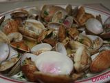 Almejas salteadas
