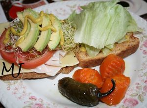 Una foto de Sándwich de pechuga de pavo