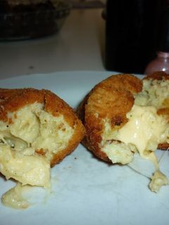 Una foto de Bombas de papa con queso