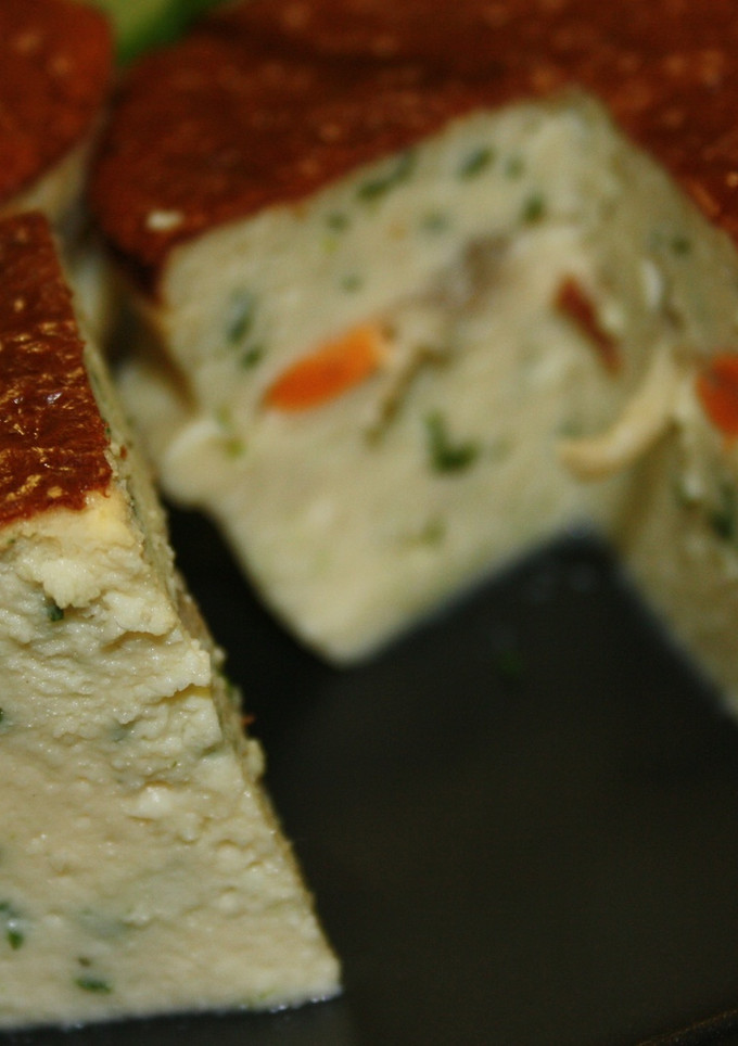 Una foto de Terrina de vieiras con hierbas aromáticas