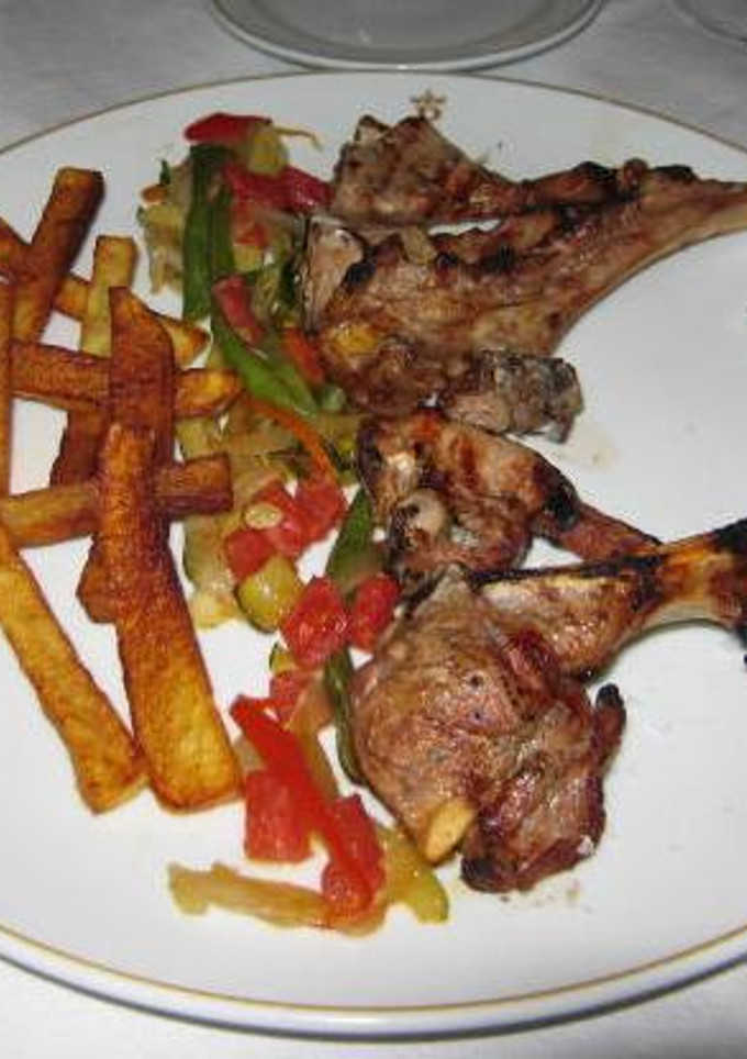 Una foto de Chuletas de cordero a la navarra