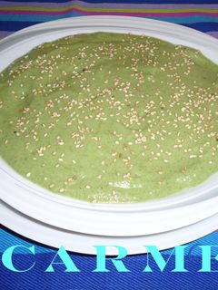 Una foto de Crema fría de acelgas y aguacate