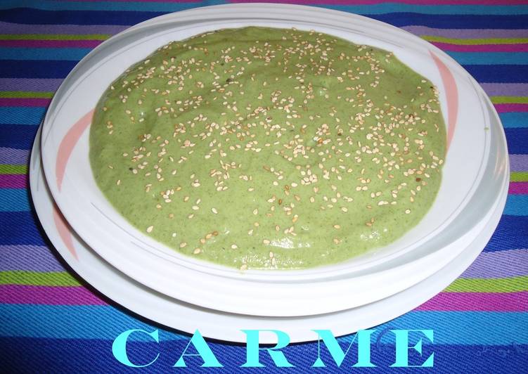 Crema fría de acelgas y aguacate