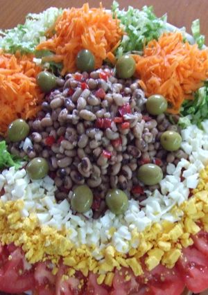 Una foto de Ensalada de feijao frade