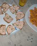 Queso y erizos de mar