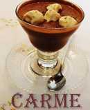 Mousse de chocolate, con nueces y whisky