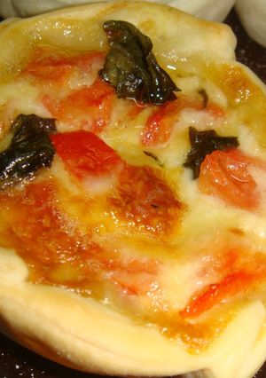 Una foto de Canastitas Caprese