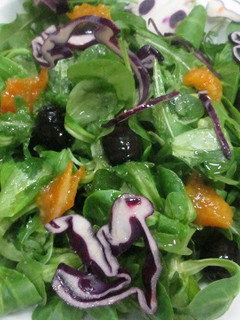 Una foto de Ensalada verde con un toque agridulce