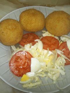 Una foto de Croquetas de pan rallado