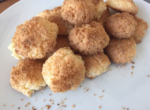 Foto principal de Coquitos o bolas de coco fáciles y rápidas 
