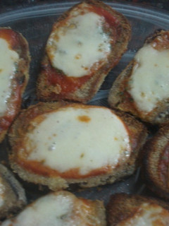 Una foto de Milanesas de berenjenas a la napolitana