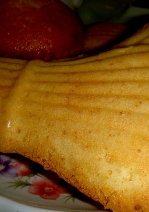 Una foto de Madeleines de miel y limón