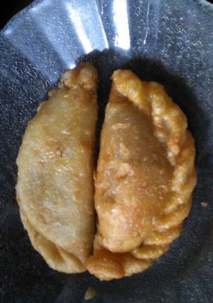 Una foto de Empanadas regional Santiagueñas de piernas abiertas