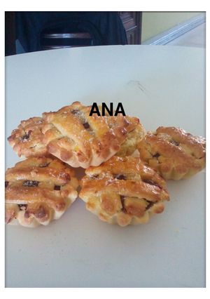 Una foto de Mini pastafrolas de dulce de manzana